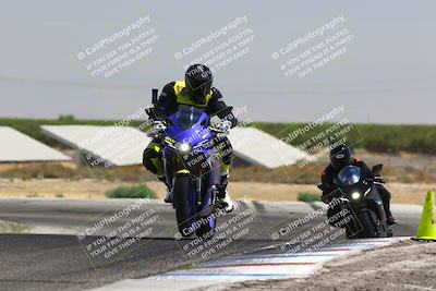 media/Aug-03-2025-TrackDaz (Sun) [[bf4a71acf9]]/B Group/1220pm (Wheelie Bump)/